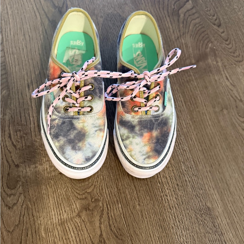 VANS Tie-Dye suede Aries ♈️ astrological sign sz 7 women’s kush sole !